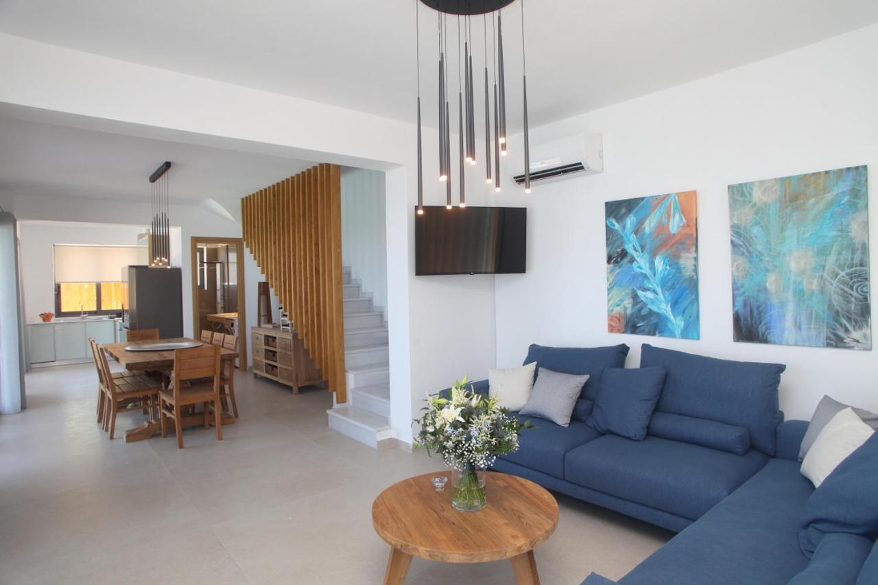 Capro - Milos Bay Villas Áyios Nikítas 外观 照片