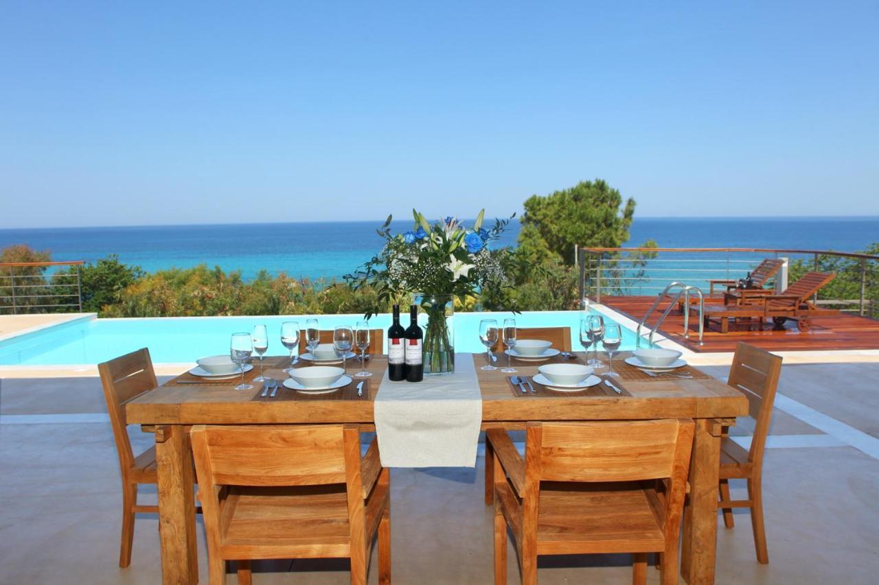 Capro - Milos Bay Villas Áyios Nikítas 外观 照片