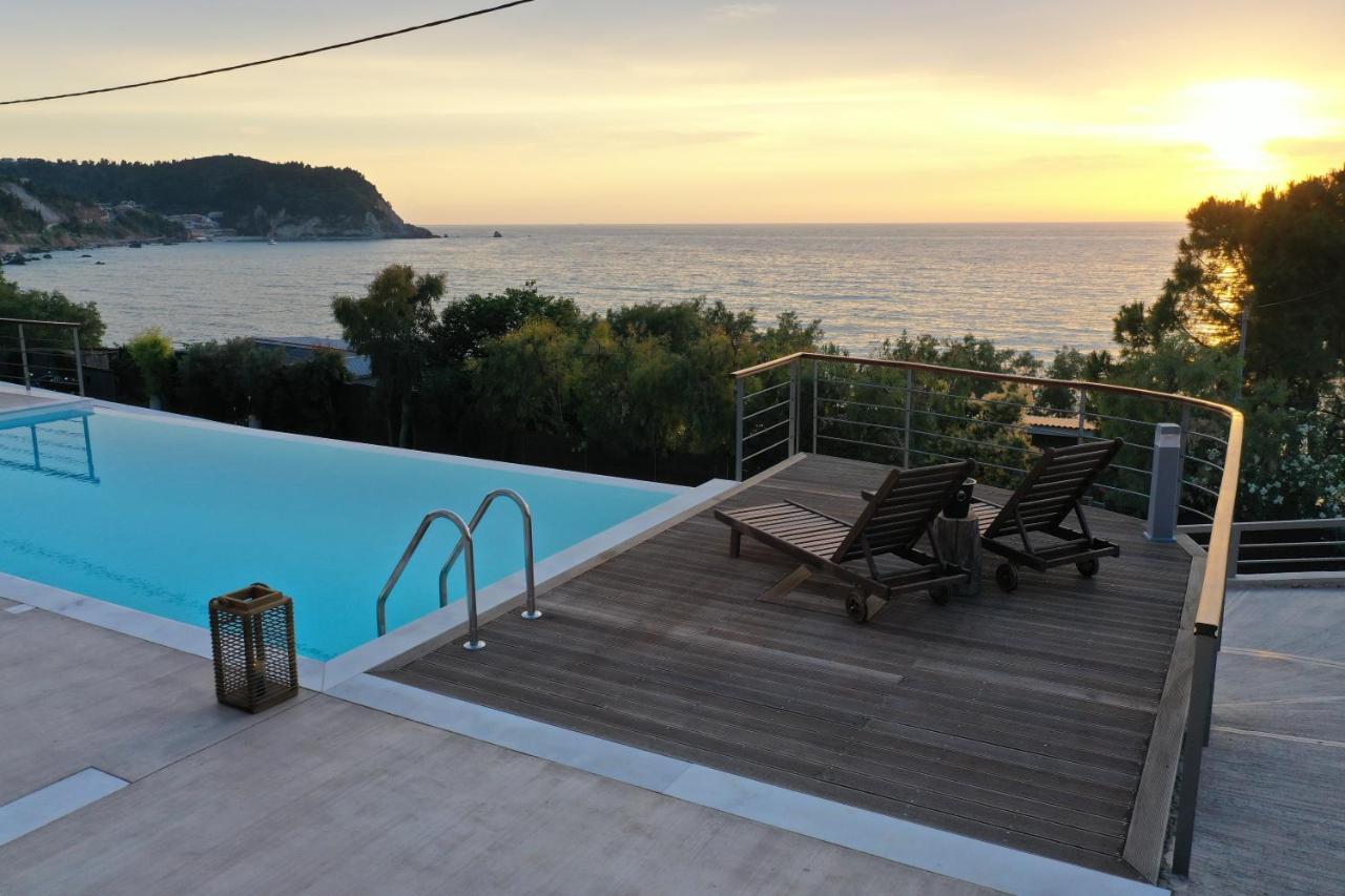 Capro - Milos Bay Villas Áyios Nikítas 外观 照片