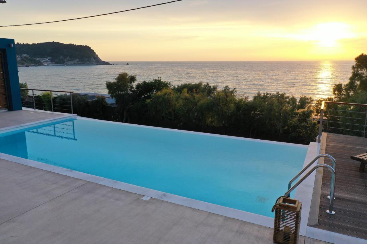 Capro - Milos Bay Villas Áyios Nikítas 外观 照片